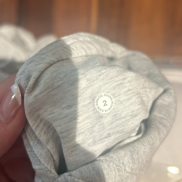 Gray Lululemon sweatpants - Picture 3 of 3